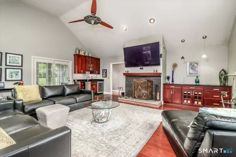 Living - 490 Cutlers Farm Rd, Monroe, CT 06468 photo 2 of 2