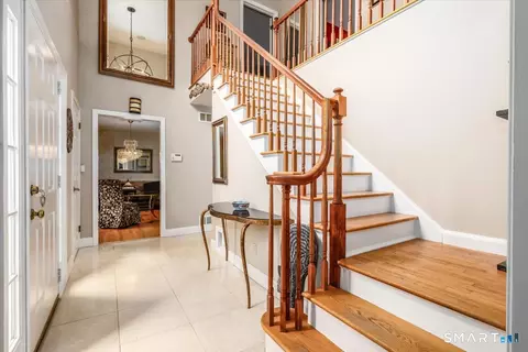 Entry Way - 490 Cutlers Farm Rd, Monroe, CT 06468 photo 1 of 2