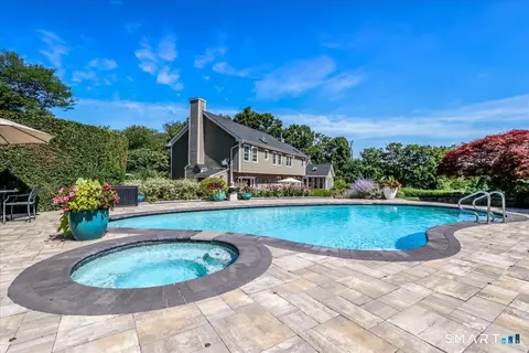 Exterior - 490 Cutlers Farm Rd, Monroe, CT 06468 photo 3 of 11