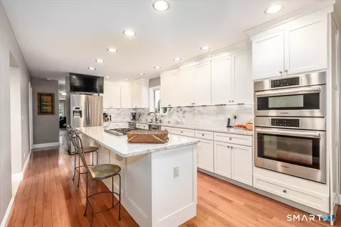 Kitchen - 490 Cutlers Farm Rd, Monroe, CT 06468 photo 3 of 3
