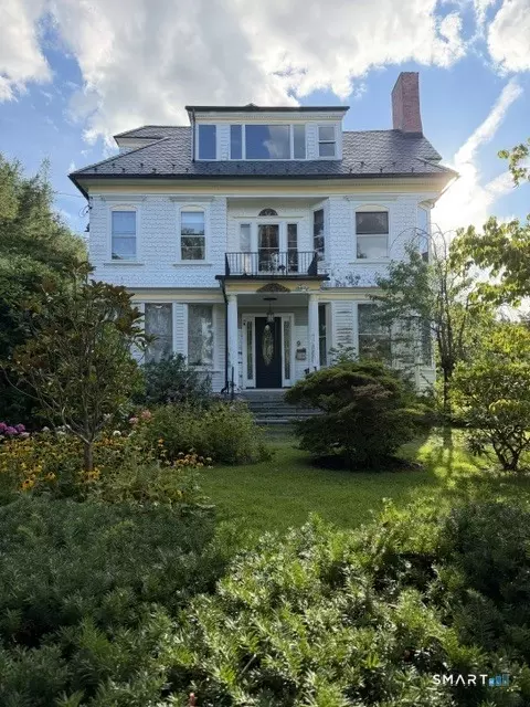 94 Deer Hill Ave, Danbury, CT 06810