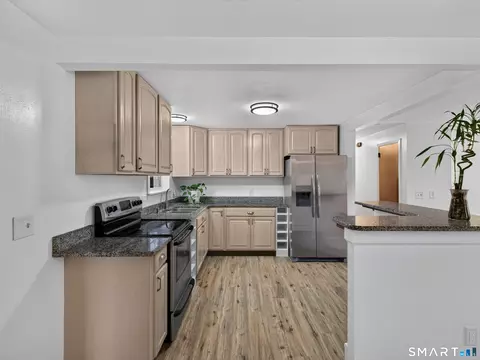 Kitchen - 14 Brookside Ln, Groton, CT 06340 photo 1 of 4