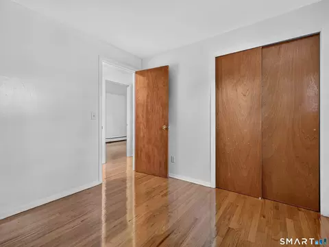 Bedroom - 14 Brookside Ln, Groton, CT 06340 photo 3 of 5