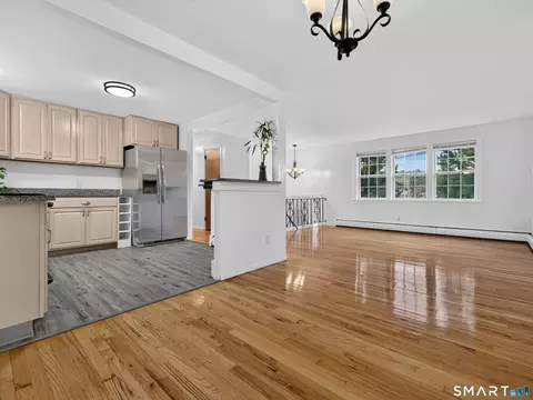 Living - 14 Brookside Ln, Groton, CT 06340 photo 3 of 4