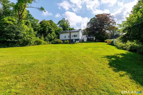 Exterior - 1015 North Rd, Killingly, CT 06239 photo 9 of 10