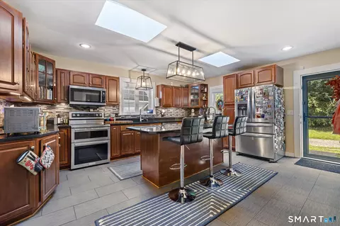 Kitchen - 1015 North Rd, Killingly, CT 06239 photo 1 of 4