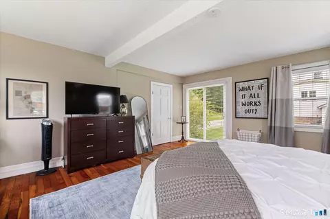 Bedroom - 1015 North Rd, Killingly, CT 06239 photo 4 of 4