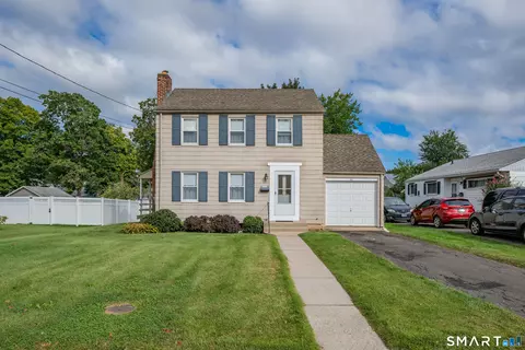 Exterior - 44 Stillman Rd, Wethersfield, CT 06109 photo 10 of 11