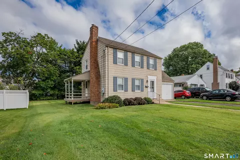 Exterior - 44 Stillman Rd, Wethersfield, CT 06109 photo 9 of 11