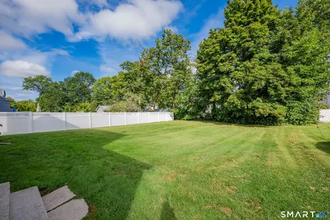 Exterior - 44 Stillman Rd, Wethersfield, CT 06109 photo 5 of 11