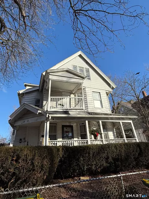 16 Fairview St, Waterbury, CT 06710