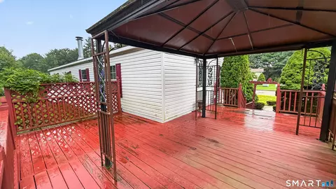 Exterior - 6 Circle Dr, Windham, CT 06256 photo 3 of 8
