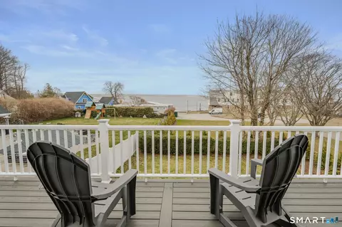 1092 Ocean Ave, New London, CT 06320