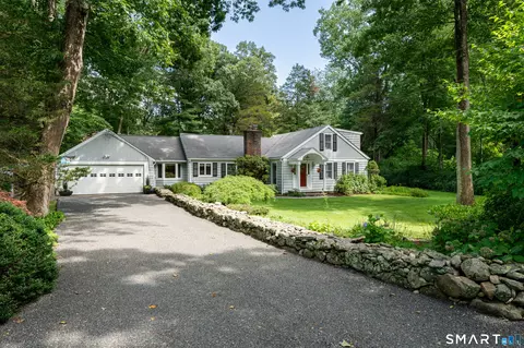 163 Cedarwood Rd, Stamford, CT 06903