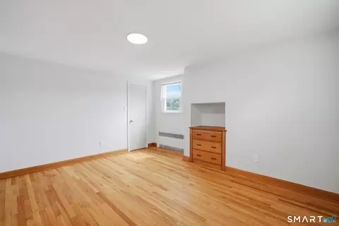Bedroom - 4 Wicklow St, Windsor Locks, CT 06096 photo 5 of 7