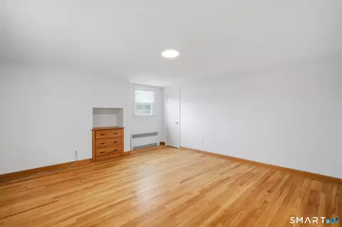 Bedroom - 4 Wicklow St, Windsor Locks, CT 06096 photo 4 of 7