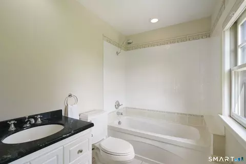 Bath - 676 Ridge Rd, Wethersfield, CT 06109 photo 2 of 3