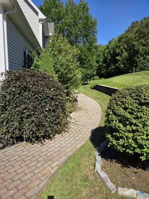 Exterior - 100 Frederick Dr, Coventry, CT 06238 photo 5 of 11