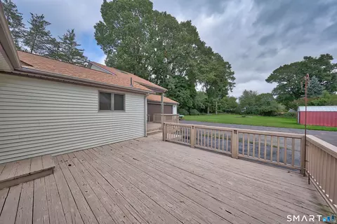 Exterior - 232 Lakeside Blvd E, Waterbury, CT 06708 photo 5 of 9