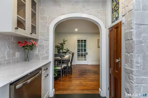 Entry Way - 16 River Rd, Sharon, CT 06069 photo 1 of 2