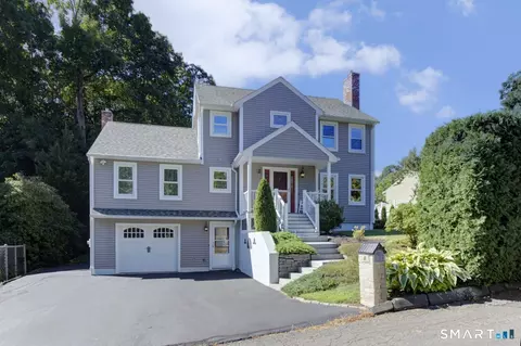 4 Sears Pl, East Hampton, CT 06424