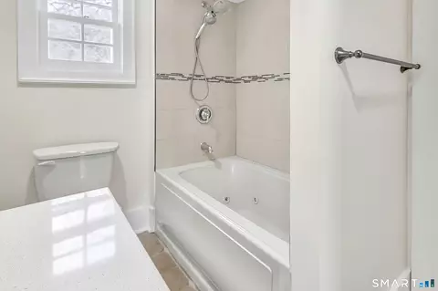 Bath - 274 Lyons Plain Rd, Weston, CT 06883 photo 6 of 6
