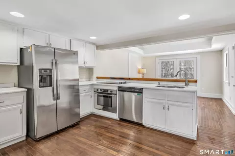 Kitchen - 274 Lyons Plain Rd, Weston, CT 06883 photo 1 of 5