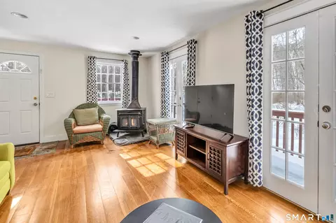 Living - 274 Lyons Plain Rd, Weston, CT 06883 photo 7 of 10