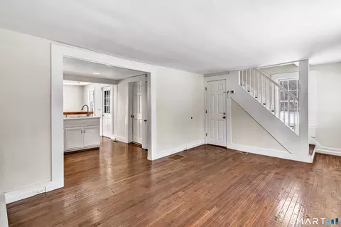 Living - 274 Lyons Plain Rd, Weston, CT 06883 photo 2 of 10