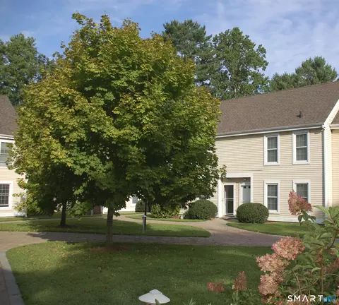 54 Rope Ferry Rd #A3, Waterford, CT 06385