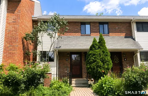 6 Kingsley Ct #6, West Hartford, CT 06110