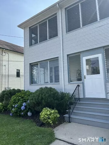 27 Vincent St, West Hartford, CT 06119