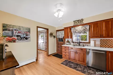 Kitchen - 124 Beverly Rd, Torrington, CT 06790 photo 3 of 3
