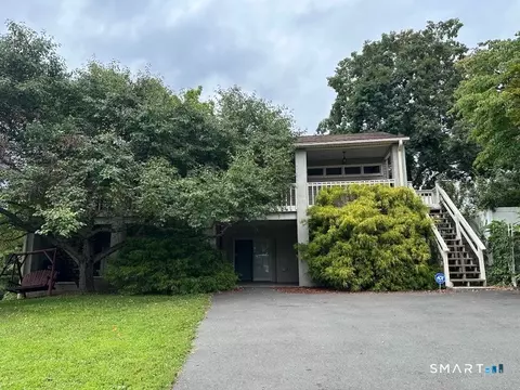 21 Platt St, Ansonia, CT 06401