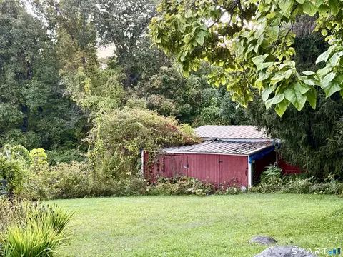 Exterior - 217 Munger Ln, Bethlehem, CT 06751 photo 8 of 14