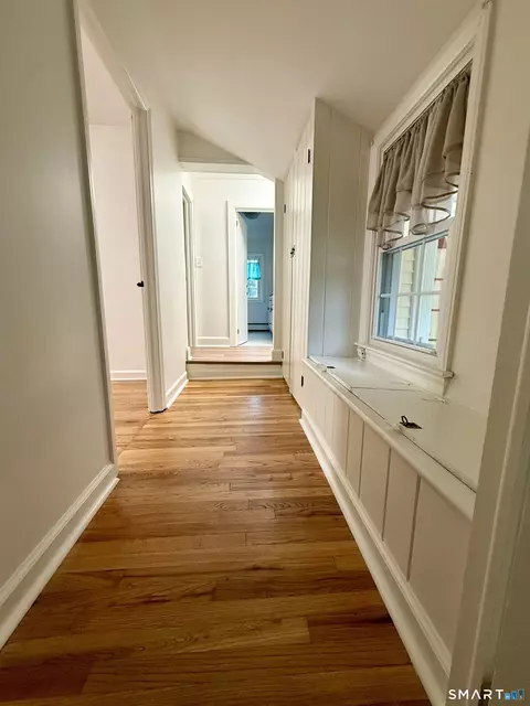 Entry Way - 217 Munger Ln, Bethlehem, CT 06751 photo 4 of 4