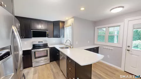 Kitchen - 88 Vineyard Rd, Hamden, CT 06517 photo 5 of 5