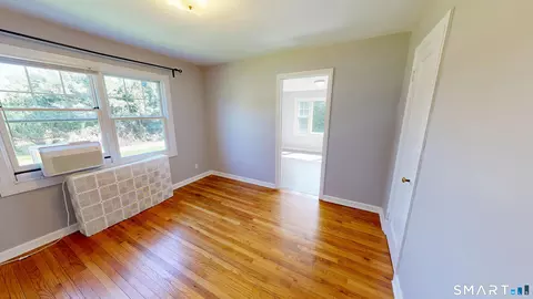 Bedroom - 88 Vineyard Rd, Hamden, CT 06517 photo 4 of 6