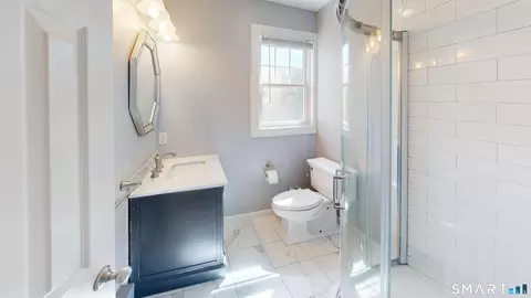 Bath - 88 Vineyard Rd, Hamden, CT 06517 photo 3 of 3