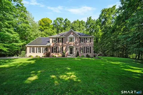 6 Little Valley Rd, Oxford, CT 06478