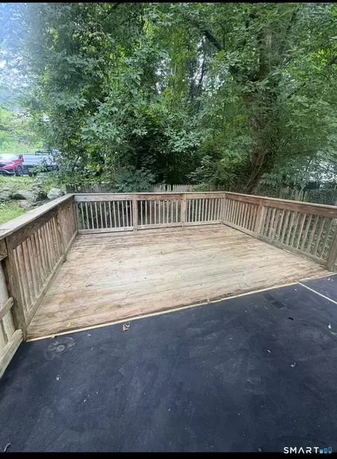 445 E Main St, Norwich, CT 06360 photo 6