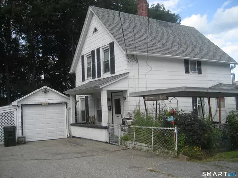 9 Champlin Pl, Norwich, CT 06360