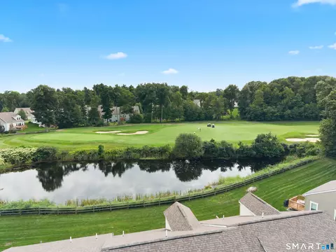 733 Championship Dr #733, Oxford, CT 06478