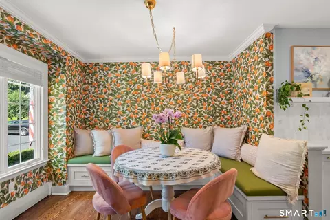 68 Lakeview Ave #5, New Canaan, CT 06840