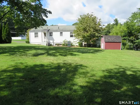Exterior - 562 Wells Rd, Wethersfield, CT 06109 photo 3 of 7