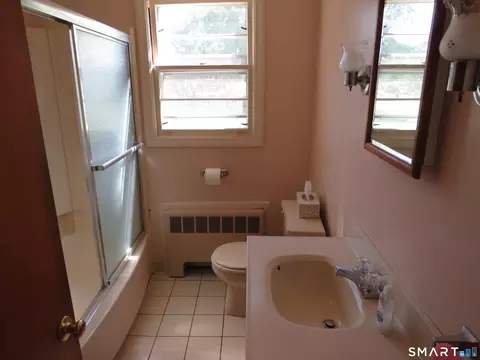 Bath - 562 Wells Rd, Wethersfield, CT 06109 photo 1 of 4