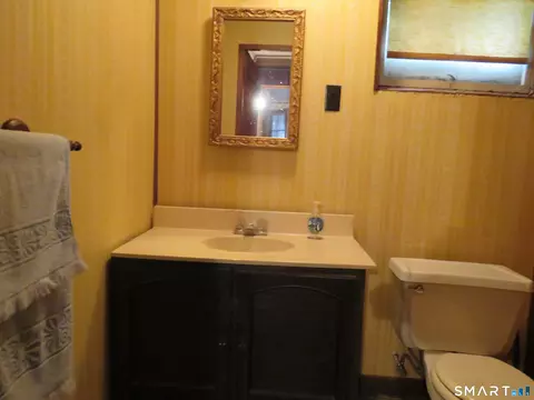 Bath - 562 Wells Rd, Wethersfield, CT 06109 photo 4 of 4
