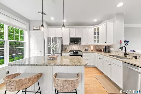 44 Warrington Round St #44, Danbury, CT 06810