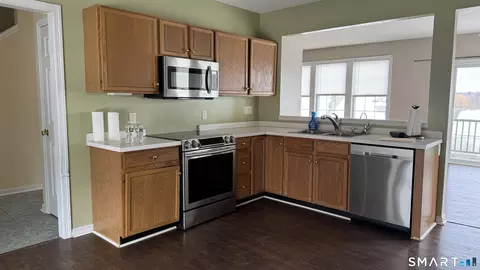 Kitchen - 40 Mountain Laurel Way #40, Suffield, CT 06078 photo 3 of 3