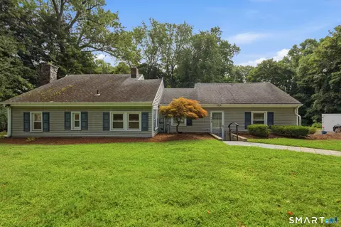 26 Campbell Dr, Stamford, CT 06903